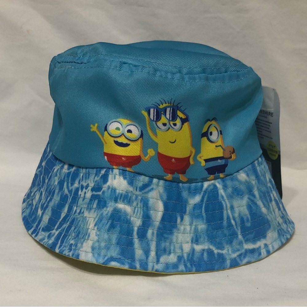 Boy’s minion Mickey Bucket hat tie dye blue. 20”W X 7”L